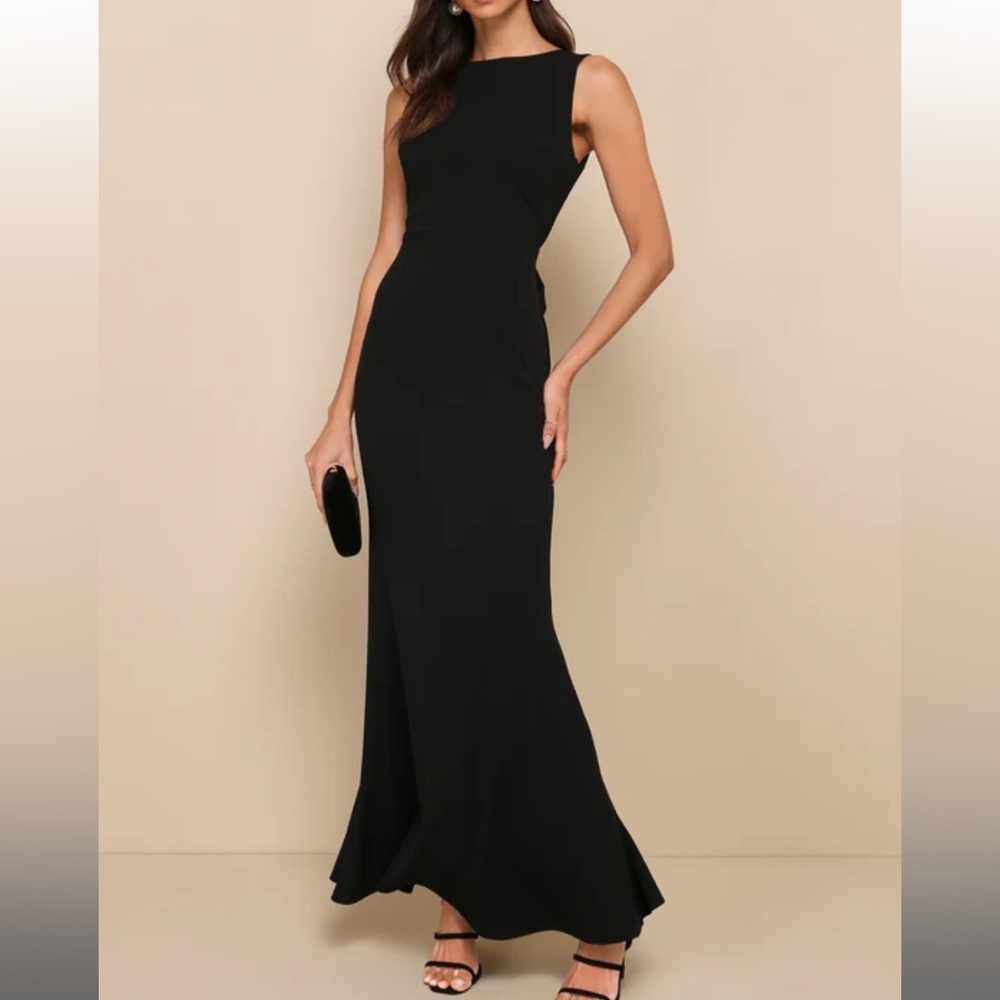Lulus - Exquisite Refinement Black Backless Bow Ruffled Maxi Dress